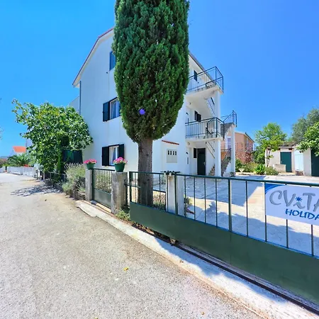 Hotel apartamentowy Cvita Rogoznica (Sibenik-Knin)