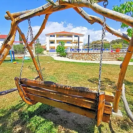 Apart-hotel Cvita 4*