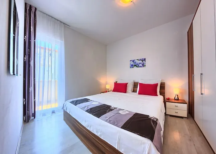 מלון דירות Cvita 4*